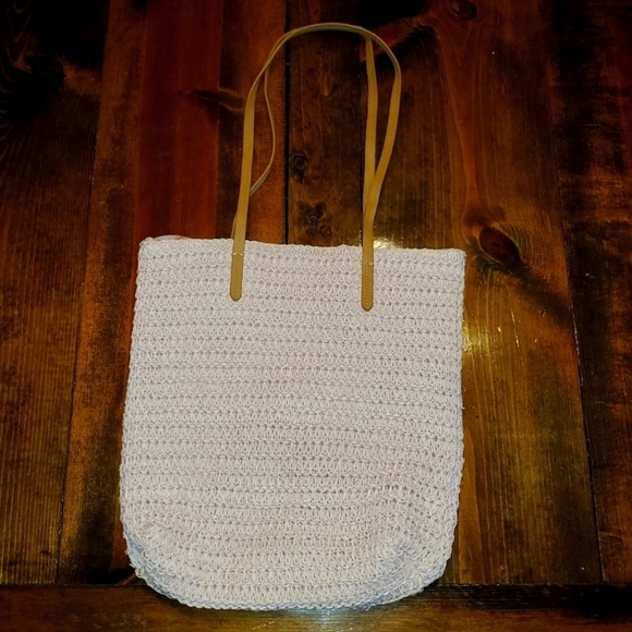 Pink Woven Tote Bag Purse with Pink Lining - NEW - Picture 1 of 12